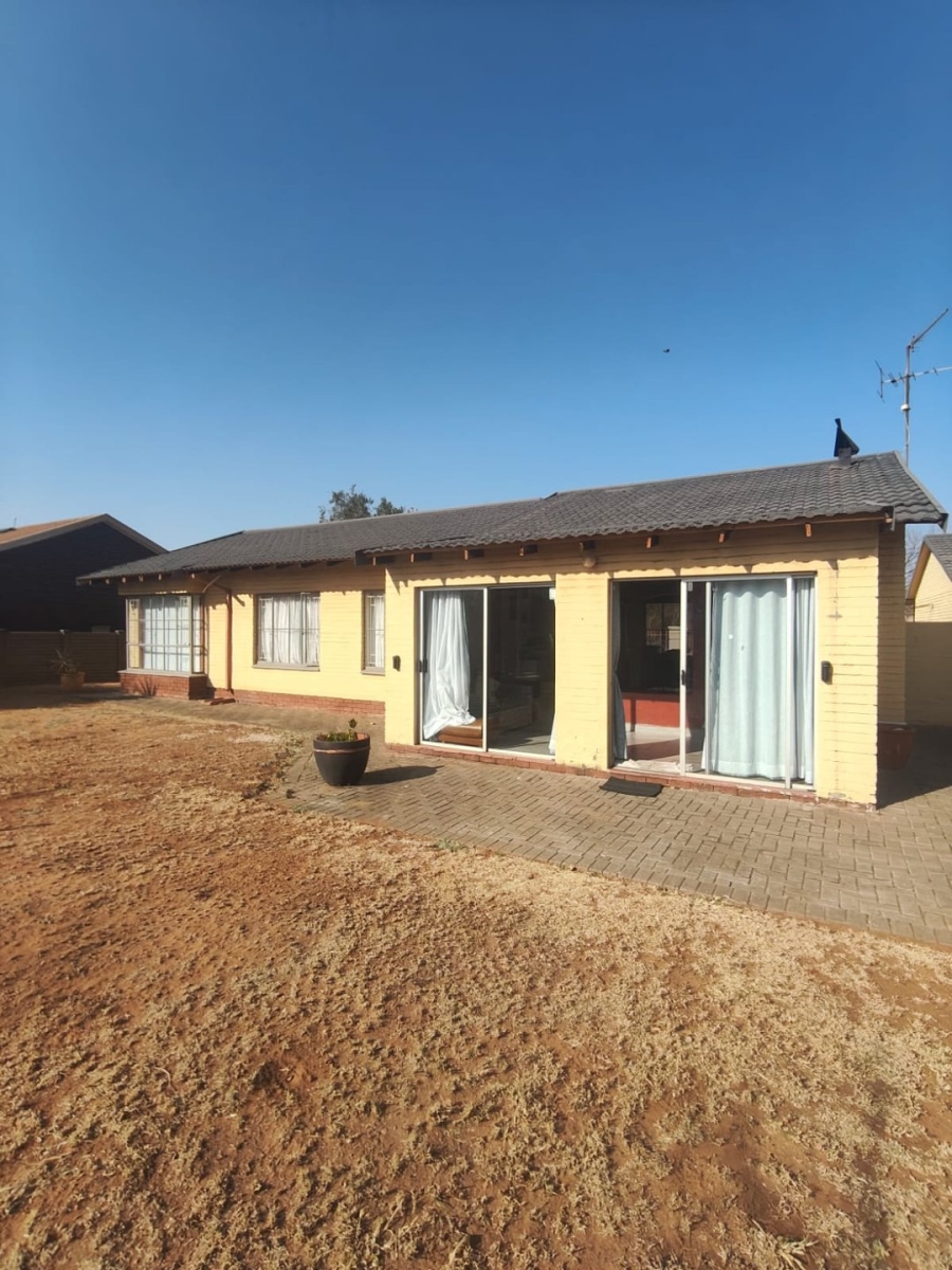 4 Bedroom Property for Sale in Sasolburg Ext 11 Free State
